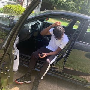 Meet your Posher, Kendall